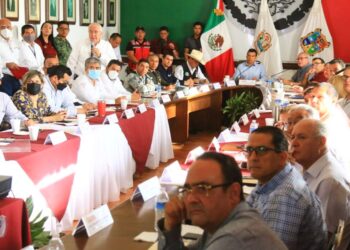 Instala y preside alcalde Gattás sesión de Consejo de Protección Civil.