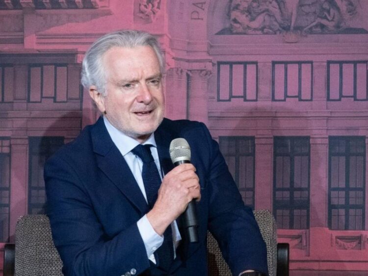 Eligen a Santiago Creel presidente de la Cámara de Diputados