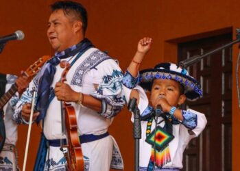 Hallan con vida a papá de Yuawi, niño que canta ‘Movimiento naranja’