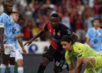 Atlas de Guadalajara se impone 3-1 a Los Gallos de Querétaro