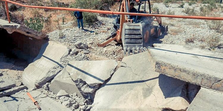 Por seguridad de vecinos optan por demoler vado de La Moderna.