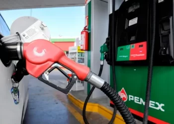Regresan impuesto a gasolina Premium; esto pagarán extra los automovilistas