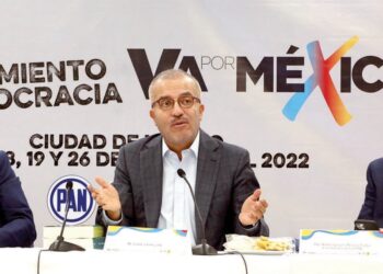 Democracia, bajo amenaza de retrocesos; advierten expresidentes del IFE