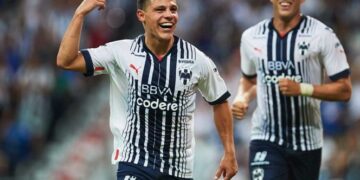 Rayados de Monterrey golea 5-1 al León y vuelve a ser líder
