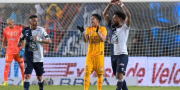 Pachuca corta racha triunfal de tigres; lo derrota 2-0