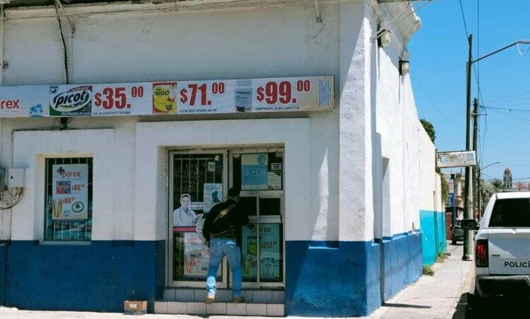 Asaltan a mano armada Farmacia “Purex” de Colonia Mainero en Victoria