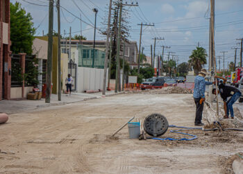 Continúa  rehabilitación de drenaje sanitario en Col.  Carlos Salazar de Matamoros