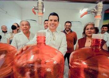 Abre Municipio centro para abasto de agua purificada