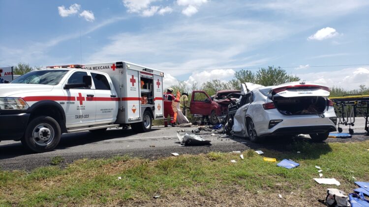 Mueren cuatro en choque frontal en carretera Victoria-Tampico
