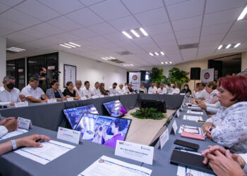 Revisan avances de programas en Veterinaria durante reunión de directores