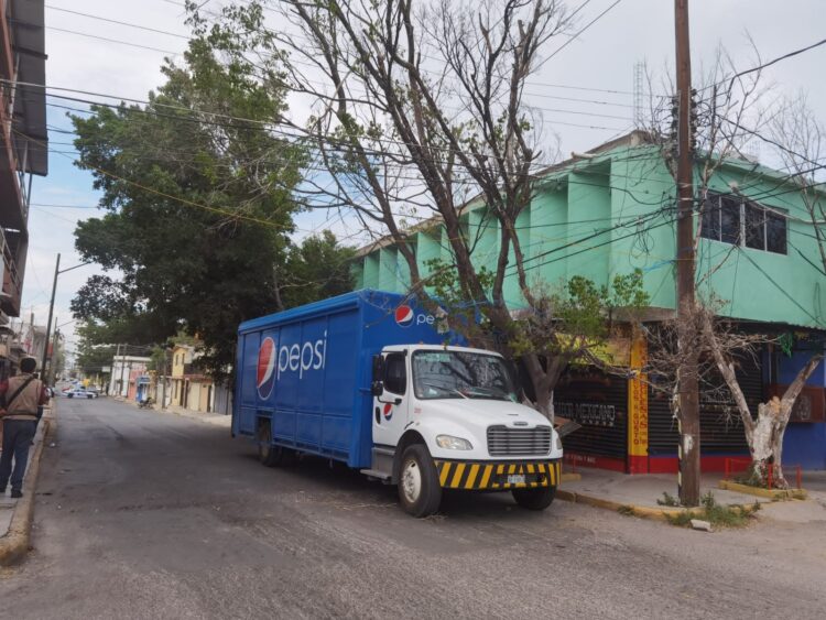 Camión de la Pepsi dejan a colobo sin luz