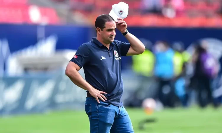 Jardine frustrado con el empate ante Querétaro