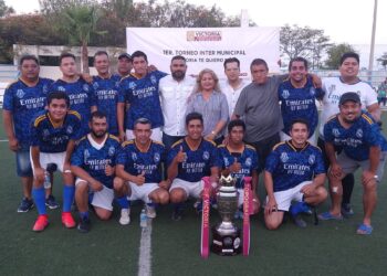 Es Topógrafos campeón de  Copa en el Intermunicipal