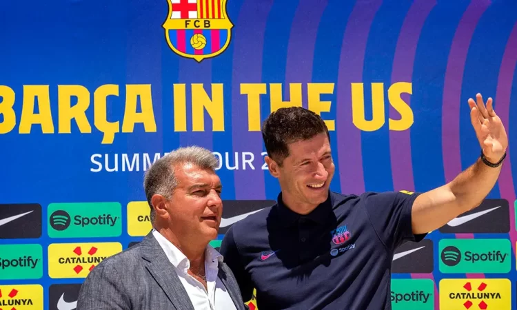 La millonaria comisión al agente de Lewandowski por su fichaje con el Barca