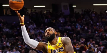 Hernán Cristante protagoniza bronca con Gustavo Leal, asistente del Atlético San Luis