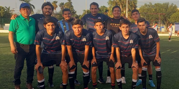 Premia Deportes Victoria a Nike FC