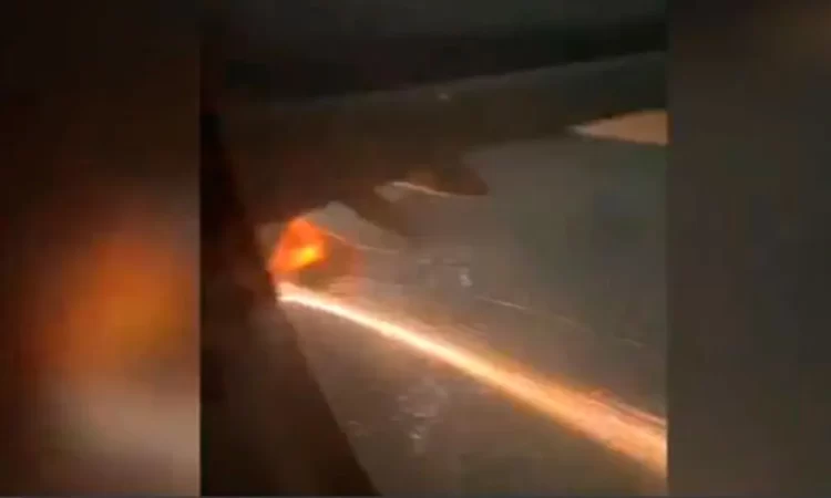 Se incendia motor de avión de Viva Aerobus en pleno vuelo