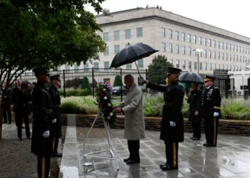 “Nunca nos rendiremos”, promete Biden al conmemorar el 11-S; cita a Isabel II