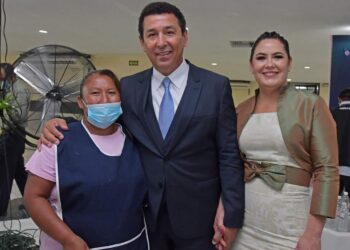 Reconoce Alcalde Mario López trabajo de Marsella Huerta al frente del DIF