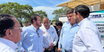 Clausura Rector de la UAT foro estatal de pesca en Soto la Marina