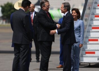 Ebrard da la bienvenida a Antony Blinken a México