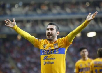 Tigres golea a Chivas en vísperas del Clásico Nacional