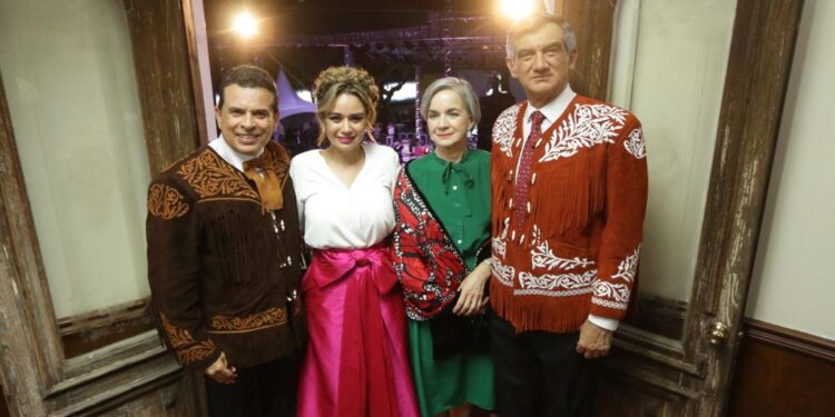 Da alcalde de Victoria Eduardo Gattás “Grito de Independencia” alterno; arenga la autonomía municipal