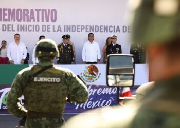 Realizan en Victoria desfile militar conmemorativo  al 212 Aniversario de la Independencia de México.
