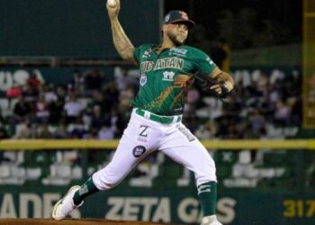 Leones gana sexto juego 6-2 a Sultanes y manda a siete Juegos la Serie
