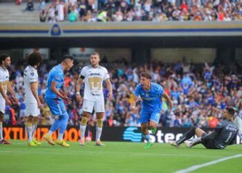 Cruz Azul derrota 2-1 a Pumas de la UNAM