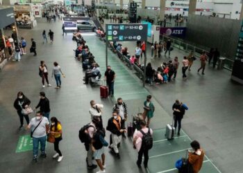 Aeropuerto de la Ciudad de México reanuda operaciones, descarta afectaciones por sismo