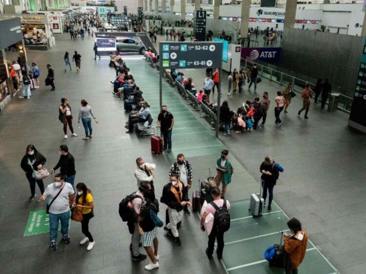 Aeropuerto de la Ciudad de México reanuda operaciones, descarta afectaciones por sismo