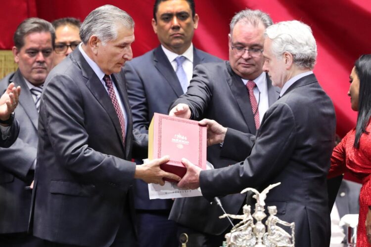 Recibe Congreso de la Unión el Cuarto Informe de Gobierno de AMLO