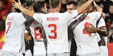Suiza sorprende a España 2-1 en Nations League