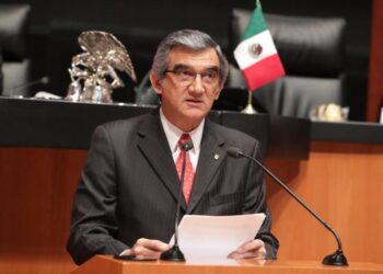 Regresa Américo Villarreal por cuatro días al Senado de la República