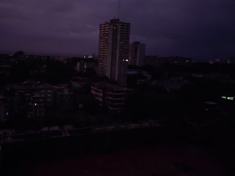 Cuba queda en penumbra; reportan apagón masivo por huracán ‘Ian’