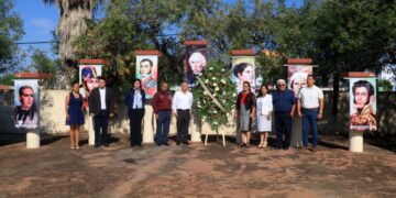 Conmemoran autoridades 201 Aniversario de la Consumación de la Independencia de México