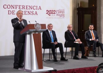 Ordena AMLO investigar desvíos de García Cabeza de Vaca; ofreció respaldo a Américo