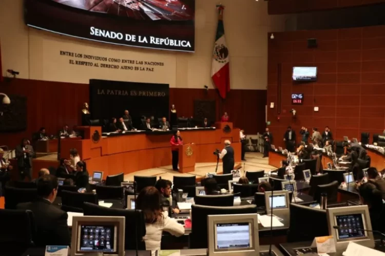 Debaten senadores política hacendaria del Ejecutivo Federal con titular de SHyCP