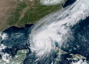 Ian recobra fuerza y se convierte nuevamente en huracán