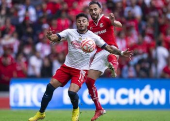 Toluca y Chivas empatan 0-0 con polémica incluida
