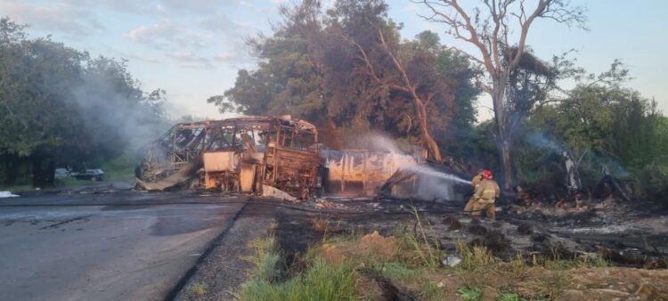 Detienen a chofer de pipa involucrado en accidente de autobús