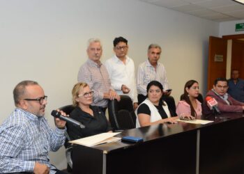 Instala Morena Diputación Permanente, pero diputados del PAN se ausentan