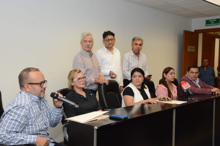 Instala Morena Diputación Permanente, pero diputados del PAN se ausentan