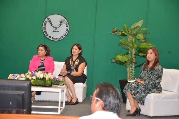 Presentan libro “Sistema Nacional e Internacional de Derechos Humanos”