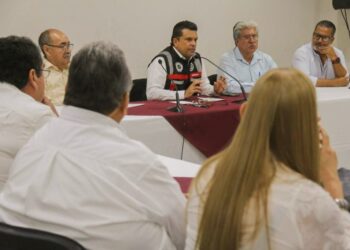 Se reúne alcalde de Victoria con dirigentes de sindicatos