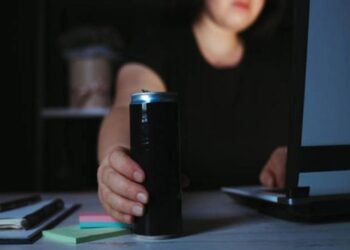 Profeco ‘tacha’ varias bebidas rehidratantes y sueros por engañosas