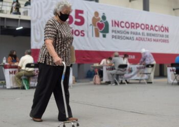 Pensión para Adultos Mayores tendría incremento de 36.7% en 2023