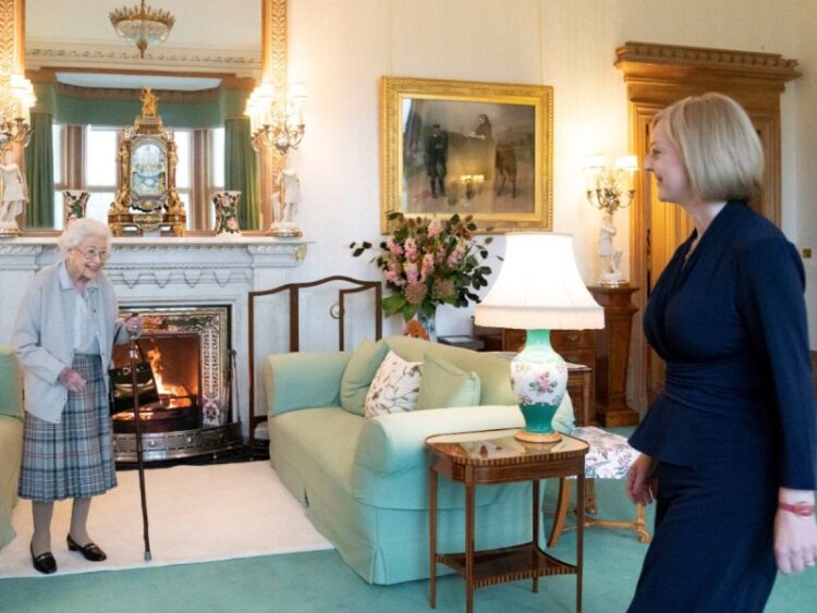 De Churchill a Truss: Los 15 primeros ministros que lideraron con la reina Isabel II