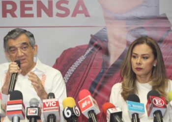 Se retracta Américo, pide dejar sin efecto solicitud de regresar al Senado